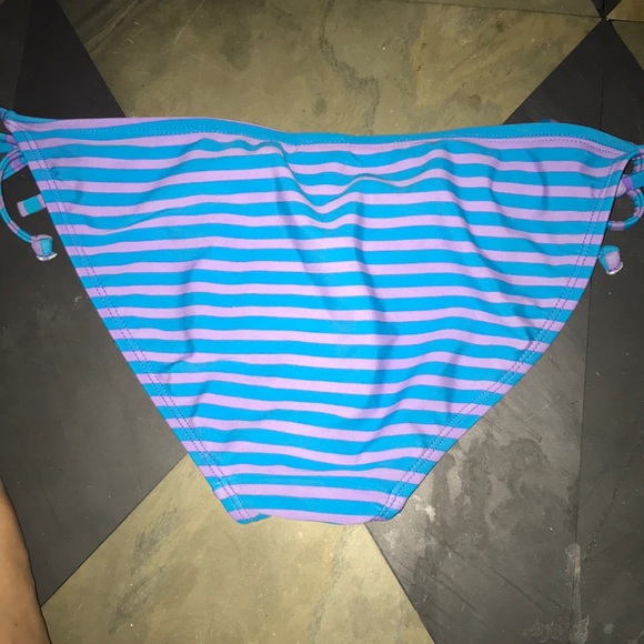 Swim suit - Picture 4 of 5